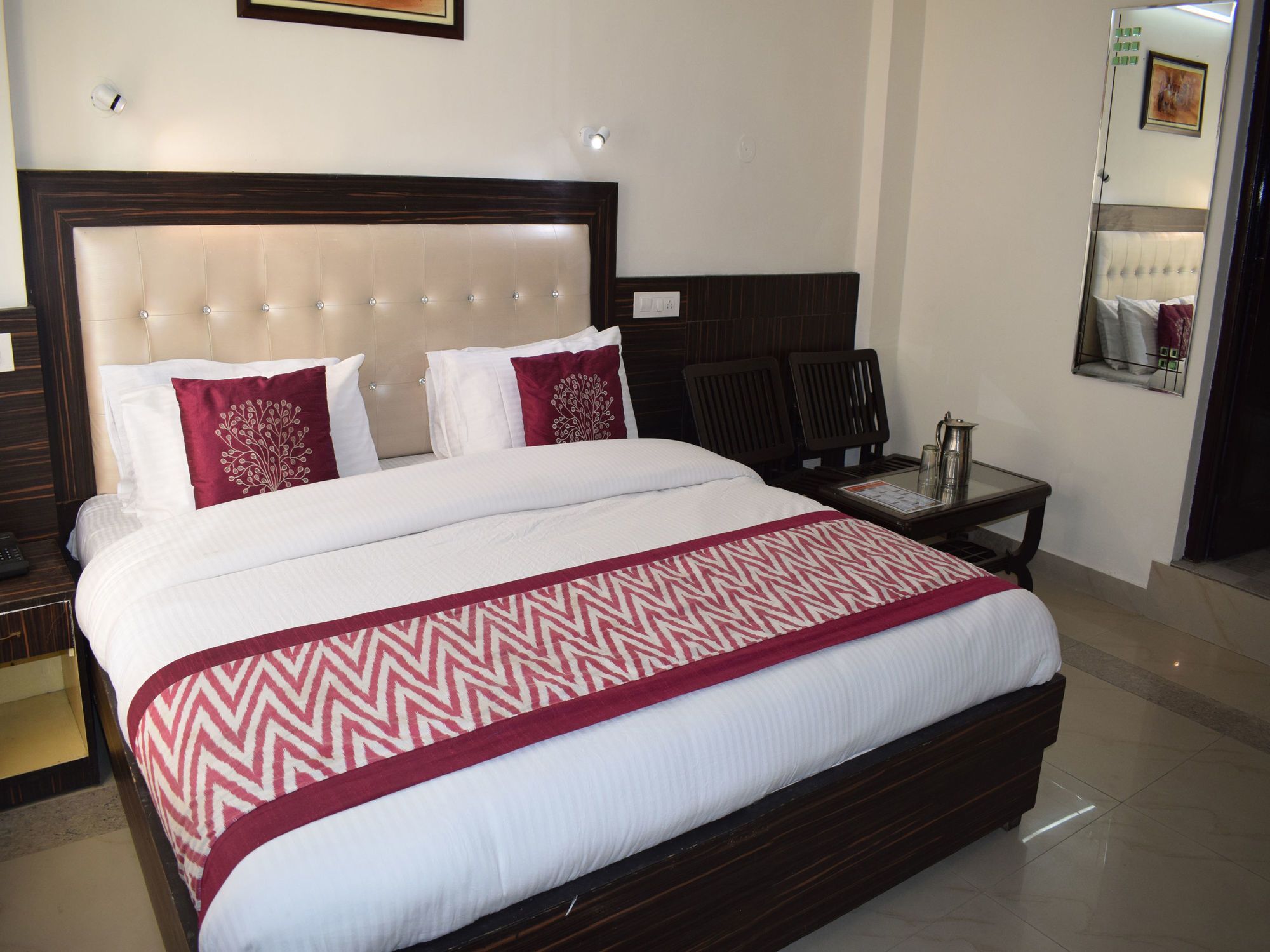 Oyo 10322 Hotel Raja Palace ดารัมซาลา ภายนอก รูปภาพ